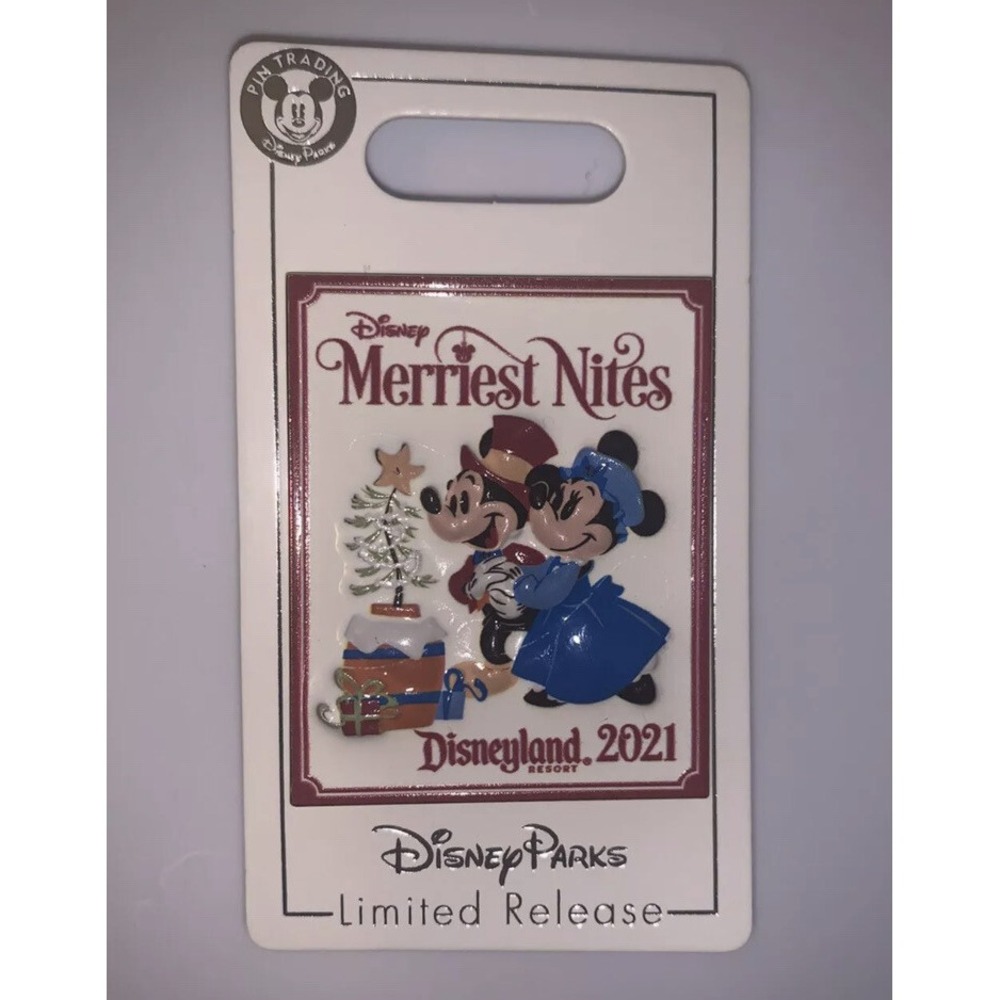 2021 Disneyland Merriest Nights Christmas Party Limited Edition Collectors Pin!!